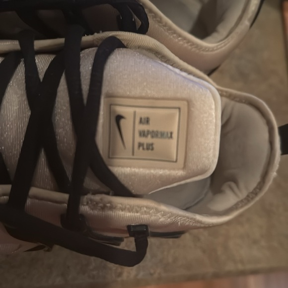 Nike Air VaporMax Plus (Men's) - Picture 9 of 12